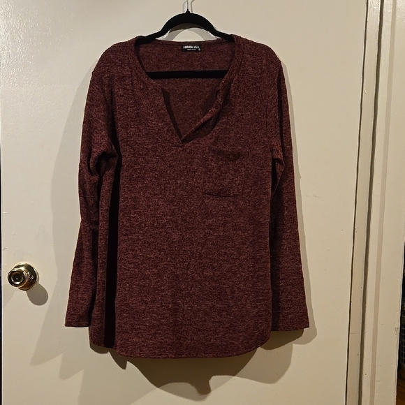 Heimish USA Maroon Knit Top - Picture 1 of 5